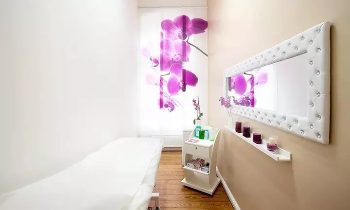 Wimpernverlängerung mit der Volumetechnik für 1 Pers., opt. mit Refill