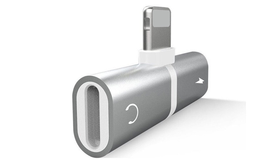 Image 9: Adapter with Lightning® Connector