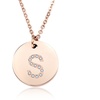 Image 12: Collana con ciondolo con iniziale Round