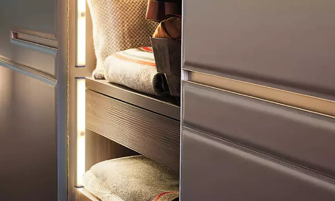 1x, 2x oder 3x kabellose LED-Lichtleiste - Primary Image