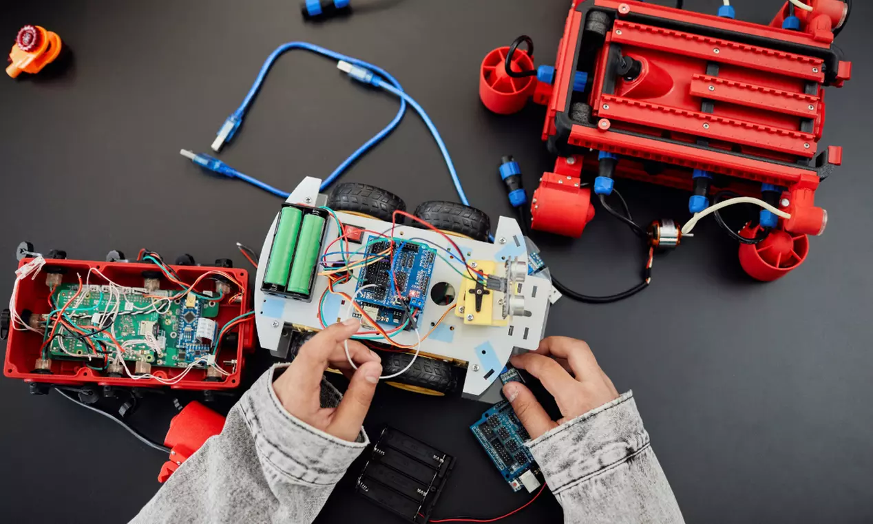 Join 1, 3, or 5-Week STEM Summer Program, Valid July 07 to August 15