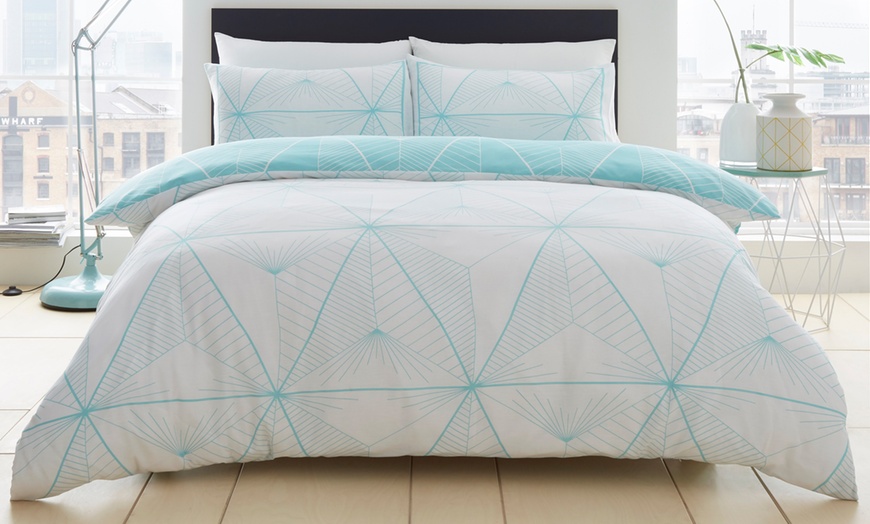 Image 7: Gaveno Cavailia Zander Duvet Set or Fitted Bed Sheet