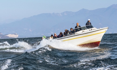 Tour panoramico in motoscafo della penisola di Sirmione per 2 o 4 persone con Sirmione Boats