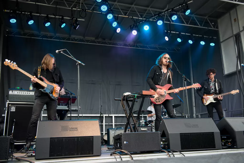 Rock 'n' Roll Oasis Vancouver Half Marathon on October 23 & Cunningham Seawall 10K on October 22 - Second Medium