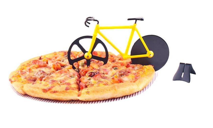 Image 3: Bike-Shaped Pizza Cutter