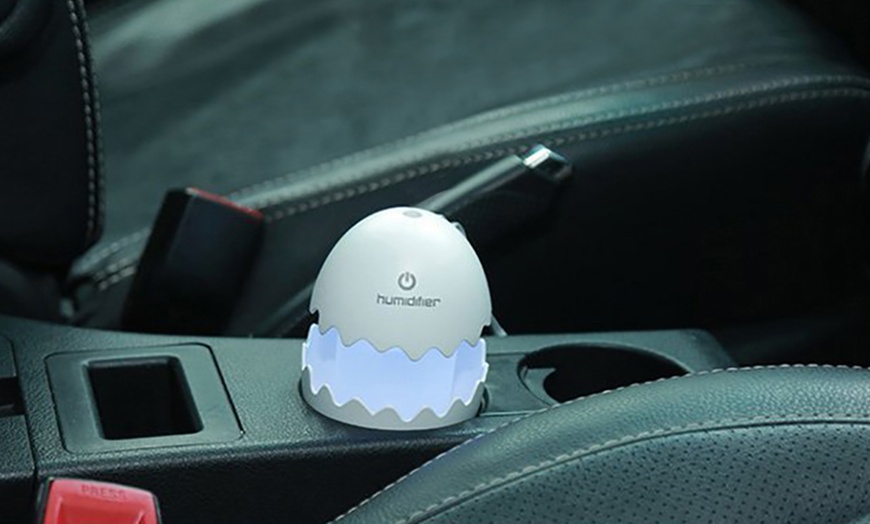 Image 5: Egg-Shaped LED Humidifier