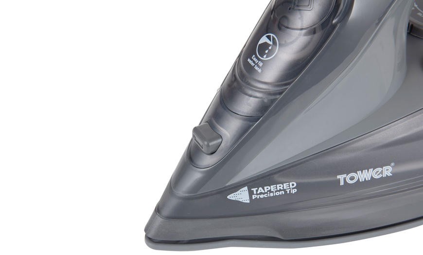 Image 3: Tower 2400W Cordless Steam Iron