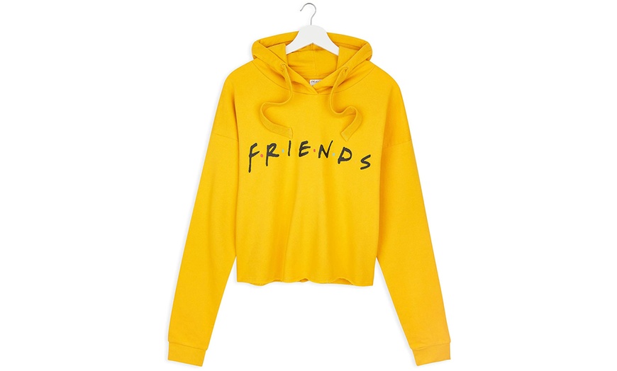 Image 6: Girls' Friends-Themed Cropped Hoodie