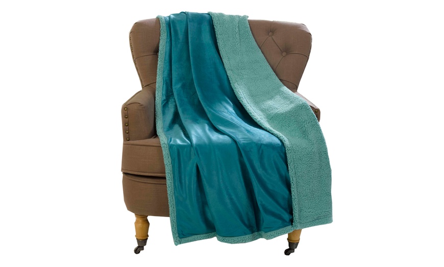 Image 4: Two Reversible Sherpa Throws 