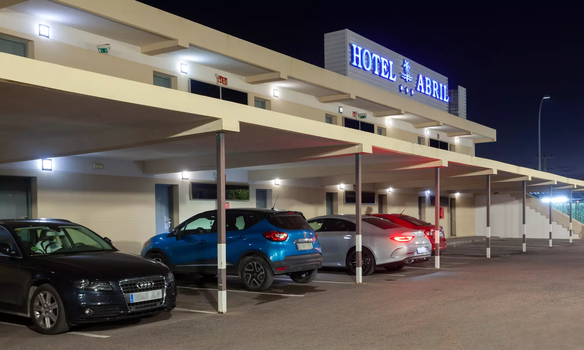 Alicante: 1 o 2 noches con opción a desayuno, masaje y late check-out