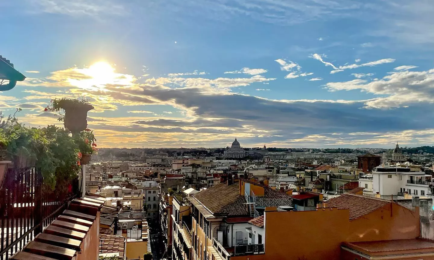Ingresso SPA di coppia con aperitivo al Rooftop all'Hotel Barberini