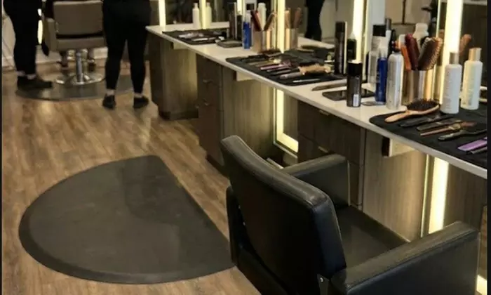 Beautiful Knotless Braids & Kid Friendly Salon Service