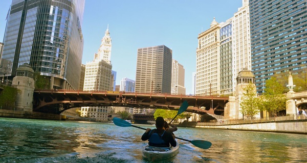 Experience Chicago's Essence with Wateriders’ Kayak Tours & Rentals!