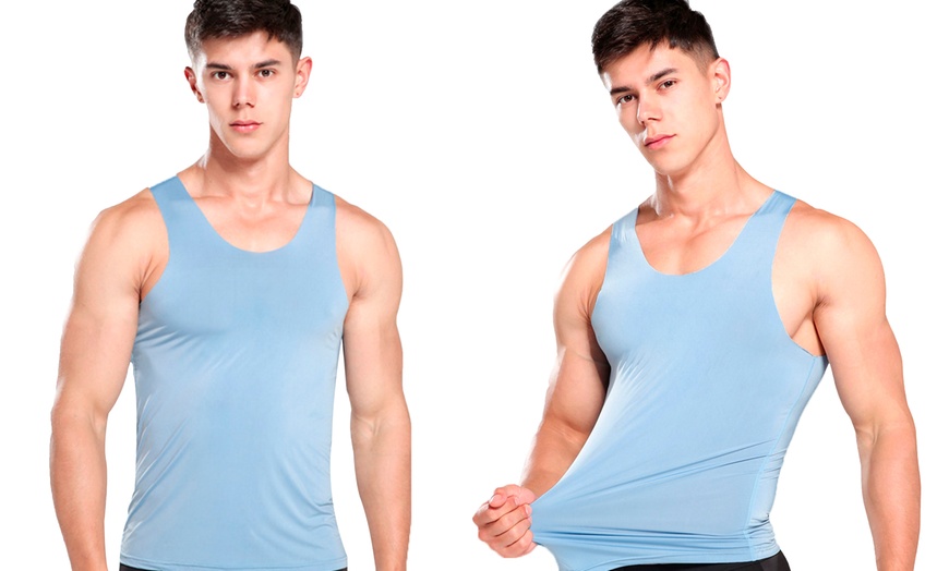 Image 3: Three-Pack of Men's Vests