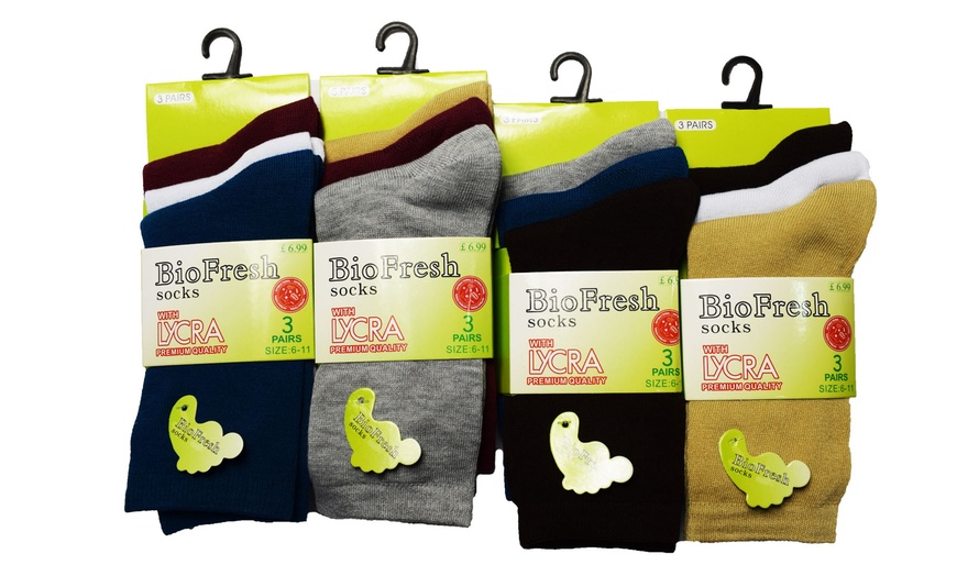 Image 3: 12-Pack of Men's BioFresh Socks