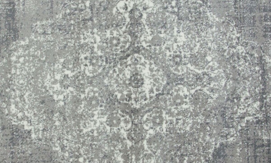 Image 4: Vintage Style Rug