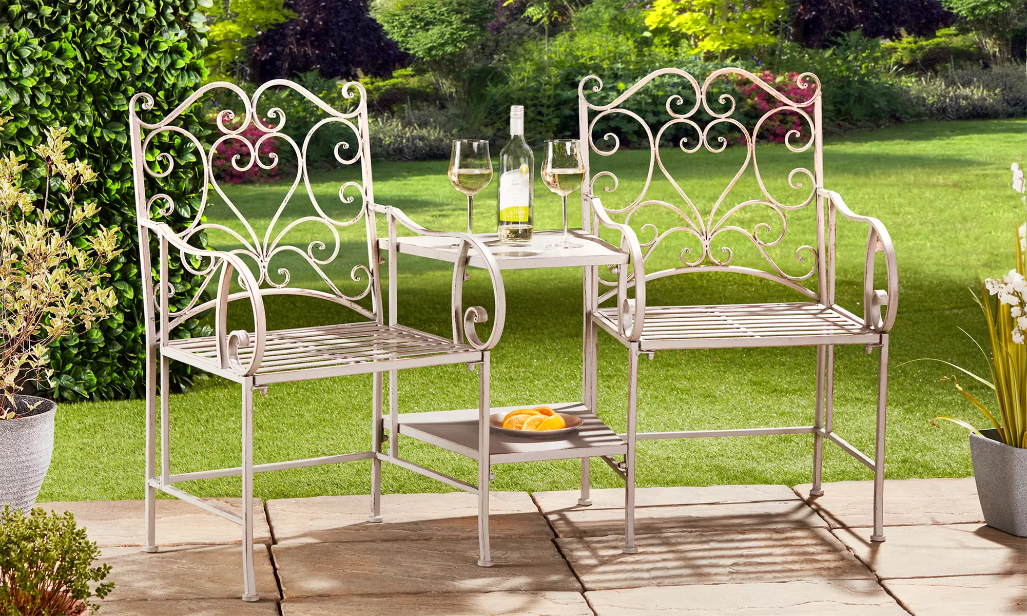 Heart Metal Garden Set of Table and Two Chairs - Primary Image