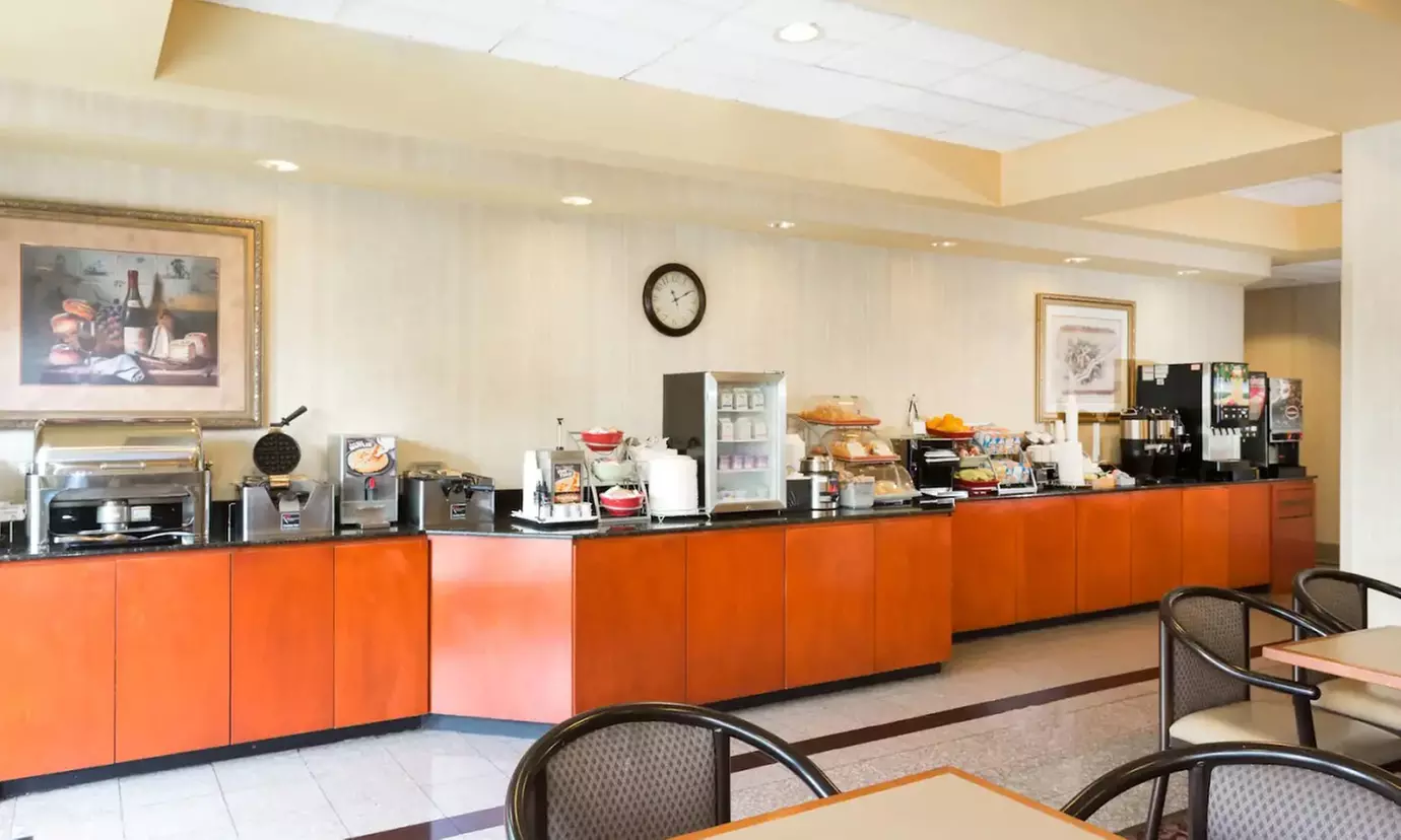 Family-Friendly Orlando Hotel near Airport