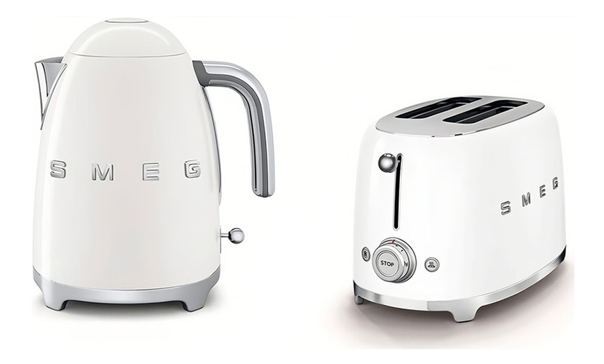 Image 2: SMEG 1.7L Kettle and 2 Slice Toaster Bundle