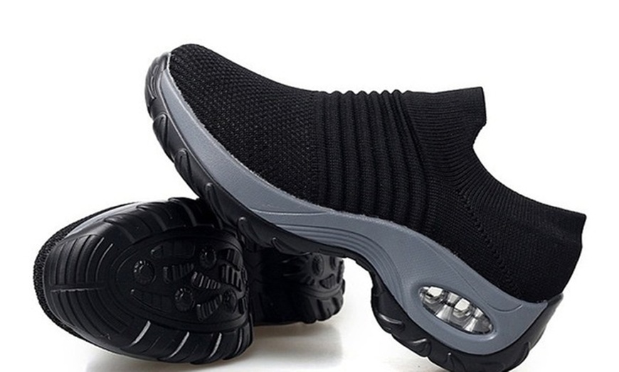 Image 9: Women's Mesh Comfortable Sneakers