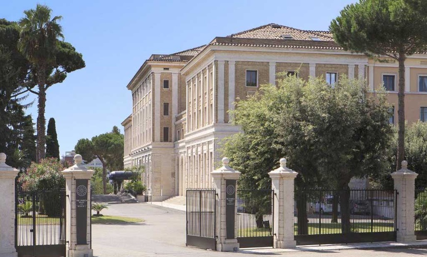 Image 5: Roma 4*: hotel con colazione più visita a Colosseo e Fori Romani 