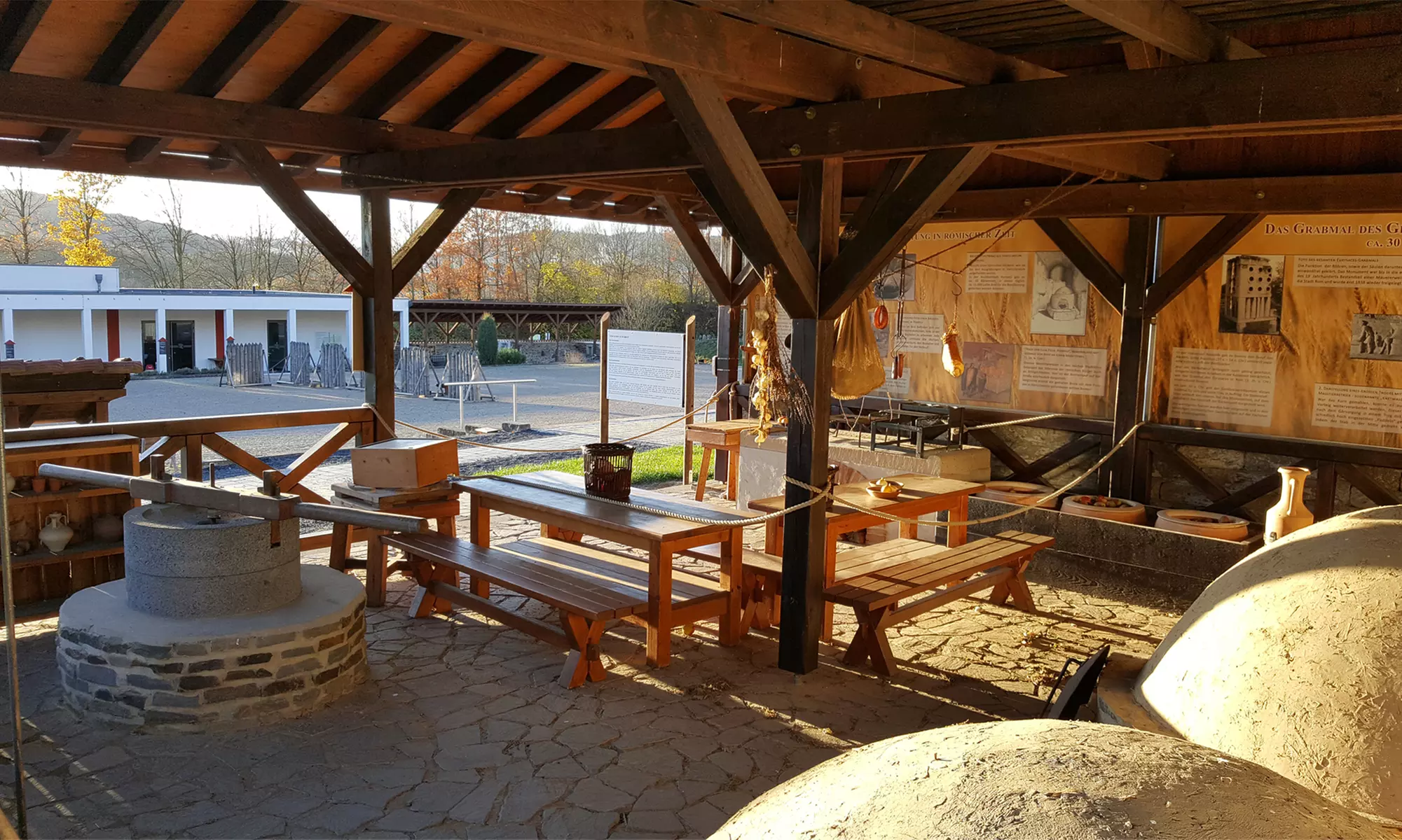 Tagesbesuch der „RömerWelt“