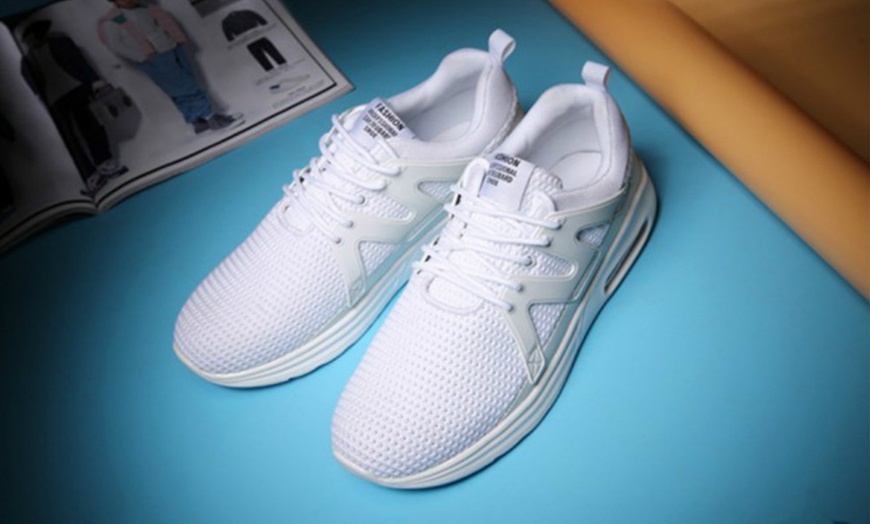 Image 4: Men's Breathable Sneakers