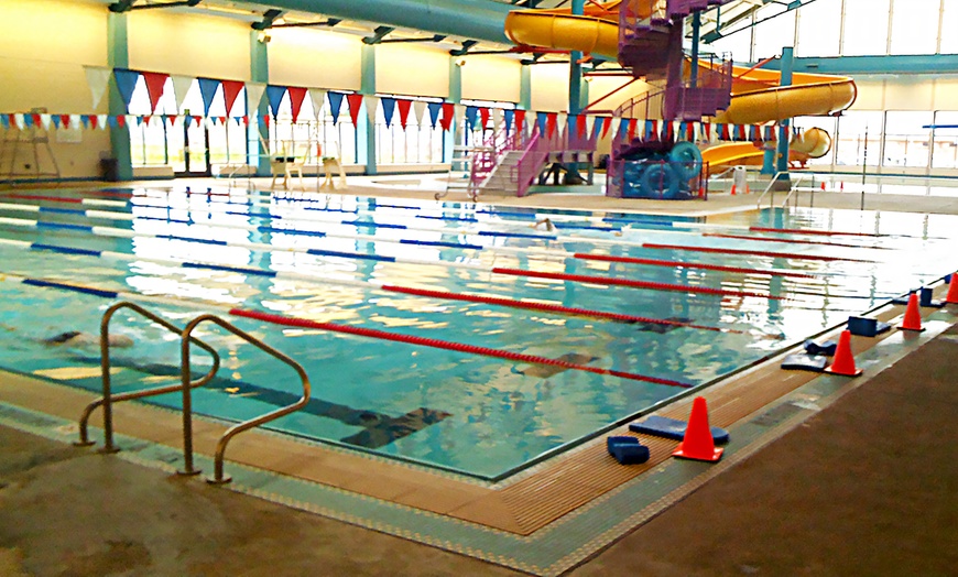 Image 5: Relax in spa-inspired luxury on the Mendocino Coast