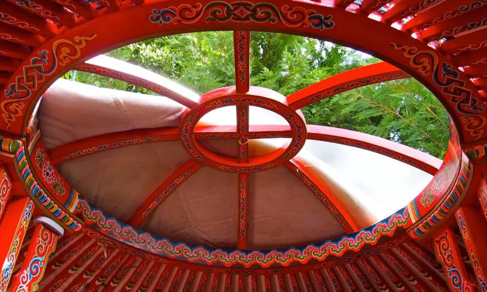 Proche Saint-Malo : yourte ou roulotte avec petit-déjeuner