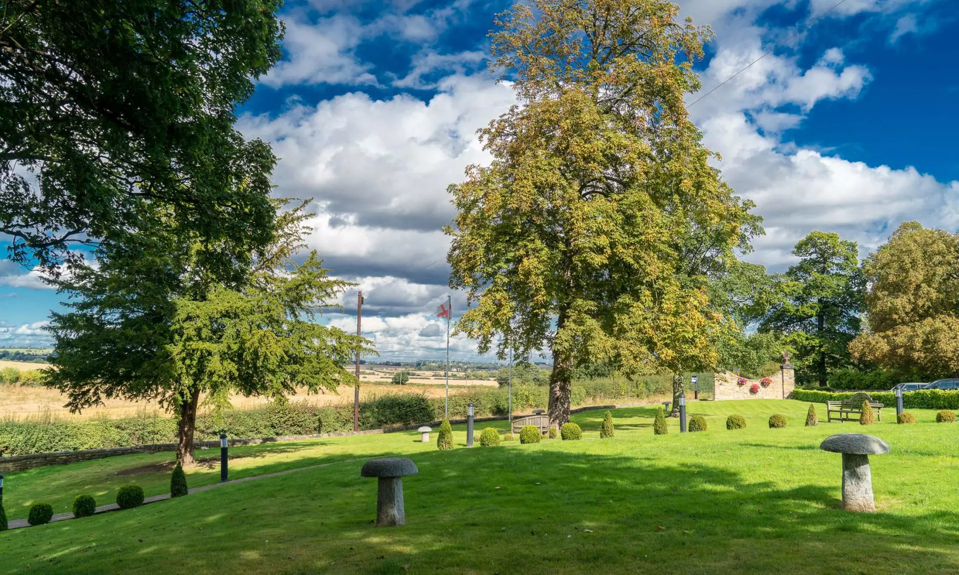 West Yorkshire Escape: Luxurious Stay for 2 with Breakfast & Dinner