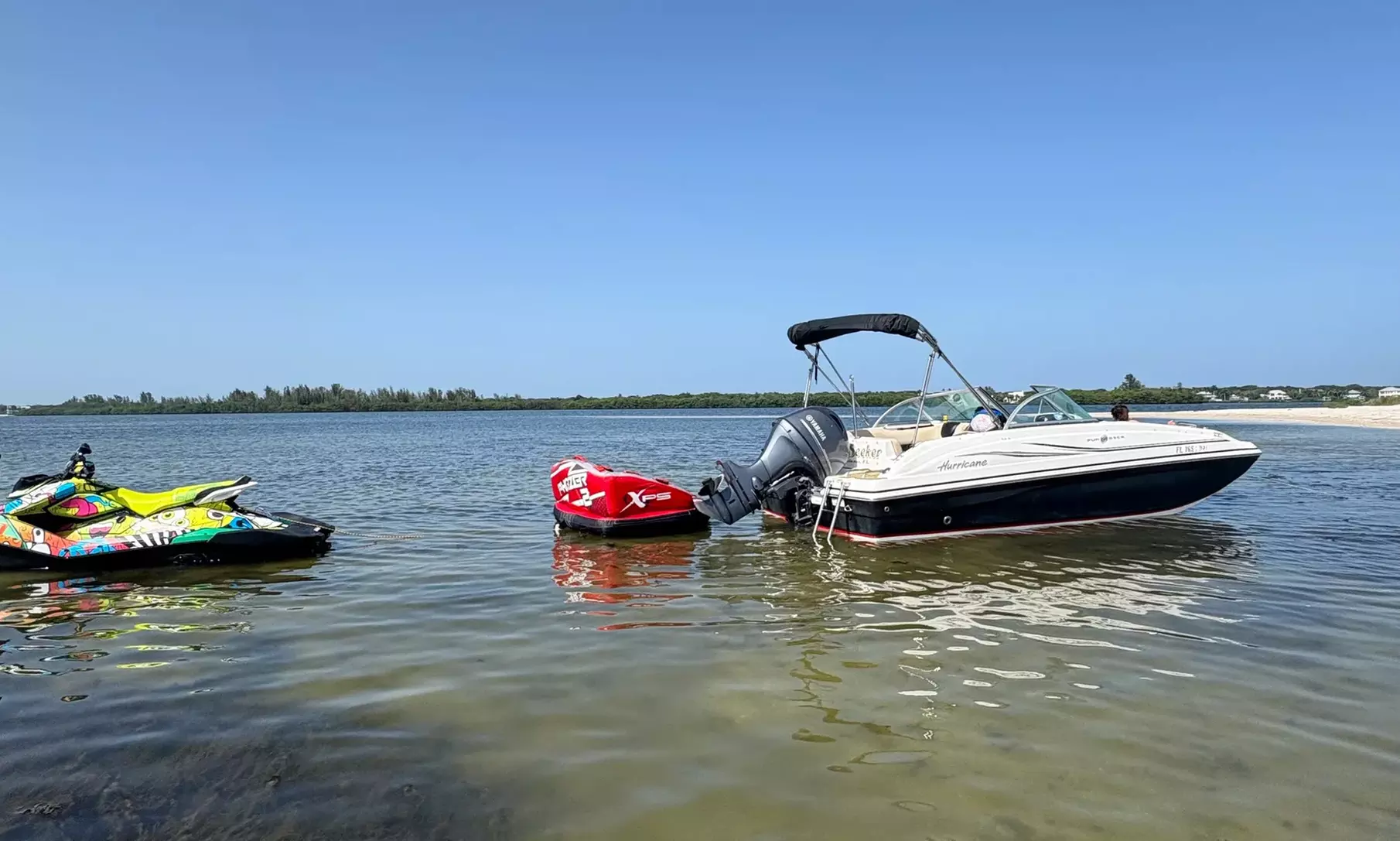 Ultimate Fun Awaits: 2, 4 or 6 Hour Boat Rental at Myrtil Marina 