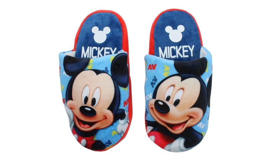 Image 8: Pantoufle avec imprimé Paw Patrol ou Mickey