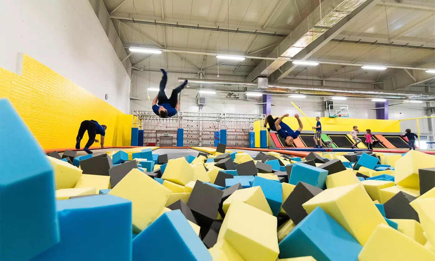Park trampolin Ninja Jump: 55-minutowe wejście dla 1 osoby za 18,99 zł i więcej opcji (do -32%) - Primary Image