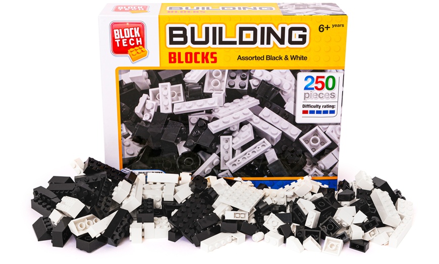 Image 3: Three Block Tech Sets 664-pieces