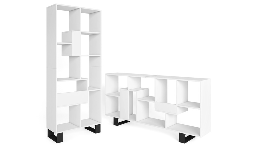 Image 2: Bibliothèque au design ludique