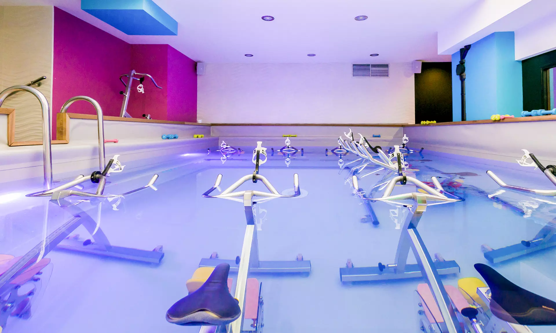 Supra Sculpt et Aquabike pour sculpter votre corps chez Aqua Lady