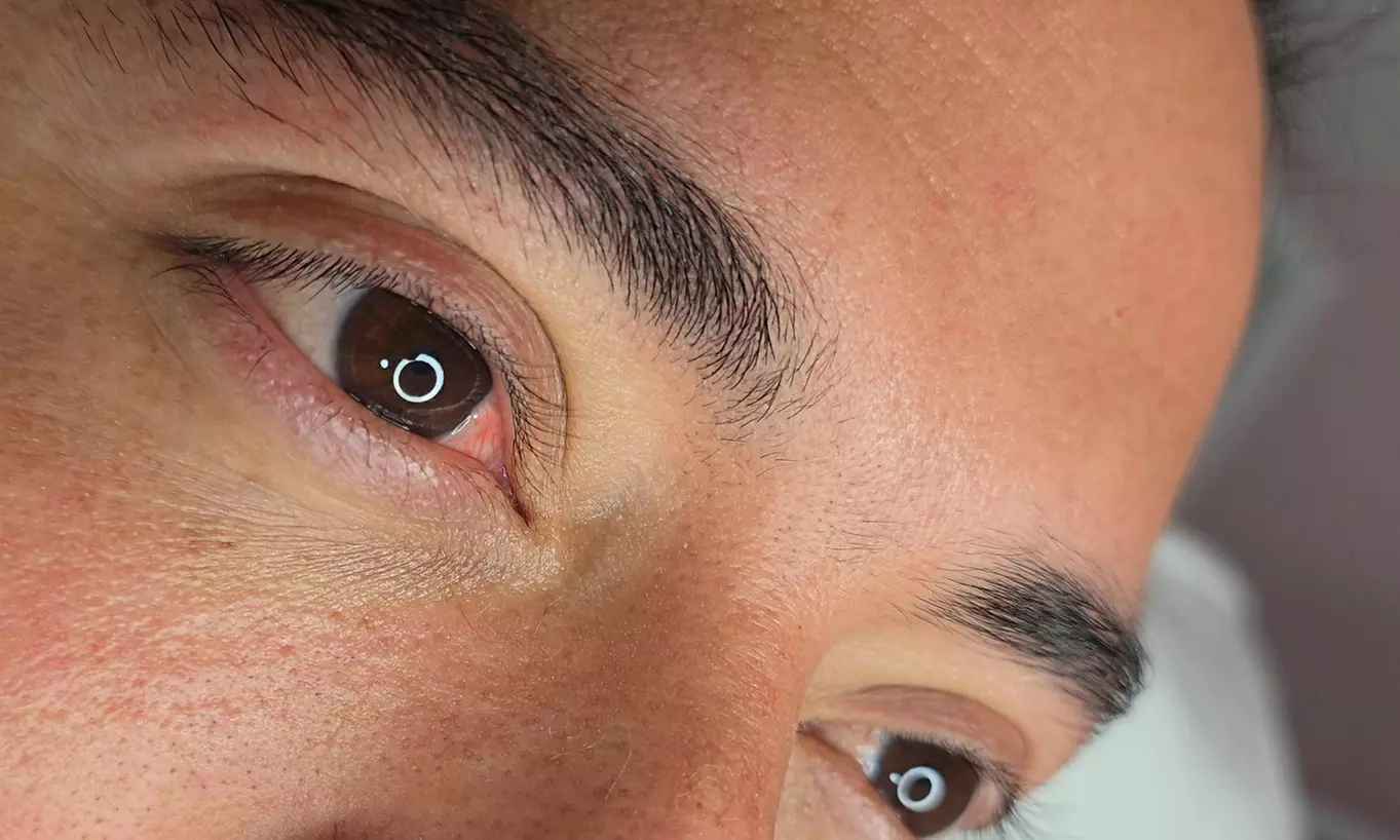 Lash & Optional Brow Lamination for Gentleman to Get Defined Look