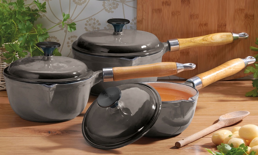 Image 3: Cooks Professional Cast Iron Set