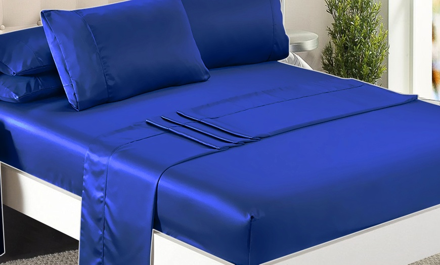 Image 8: Satin Sheets and Pillowcases Set
