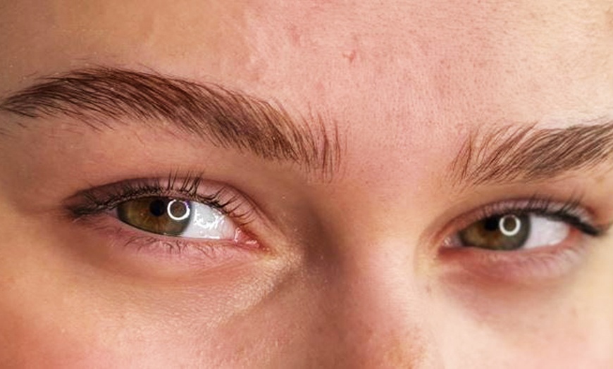 Image 1: Lash- und/oder Brow-Lifting inkl. Färben für 1 Person