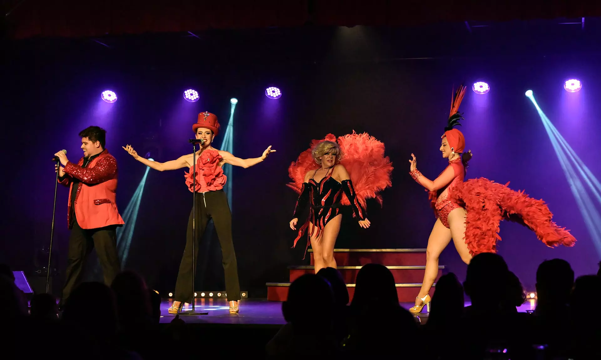 Formule dîner-spectacle au Cabaret Le Bambino