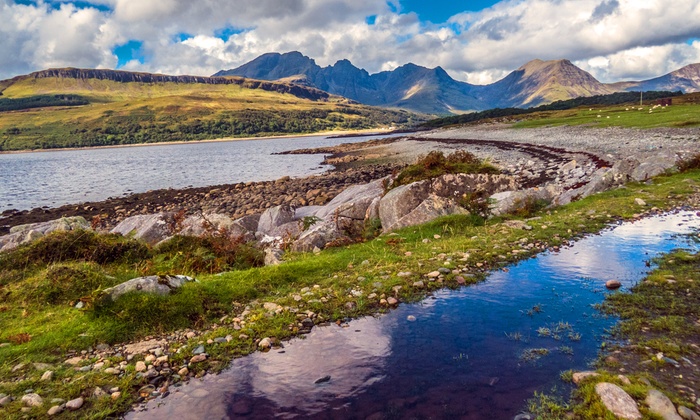 The Dunollie Hotel in Broadford | Groupon Getaways