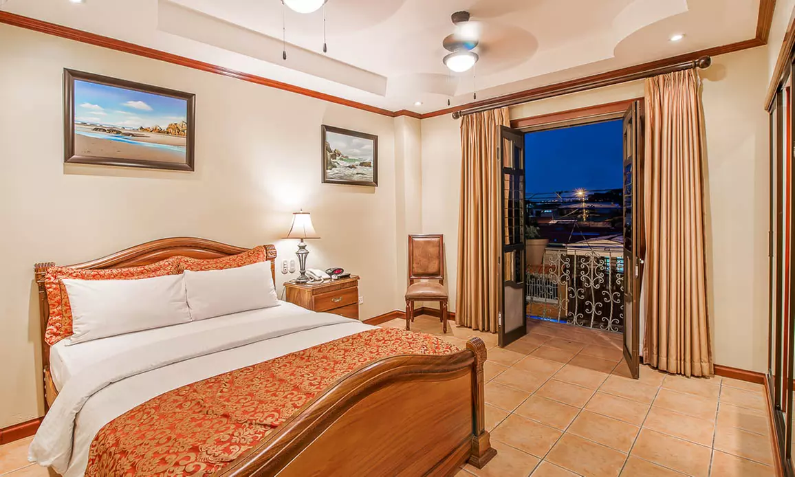 ✈ 5-Night Luxe Costa Rica Beach & City Trip with Air & Car