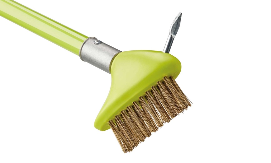 Image 6: Two-in-One Garden Brush