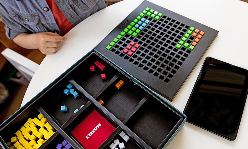 Image 16: Bloxels Build Your Own Video Game