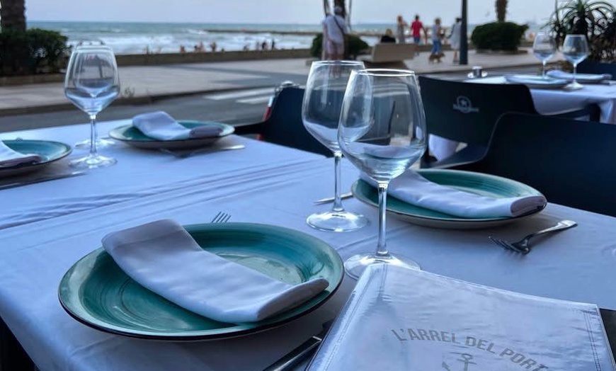 Image 5: Degusta el alma de Valencia: menú frente al mar para 2 o 4 personas