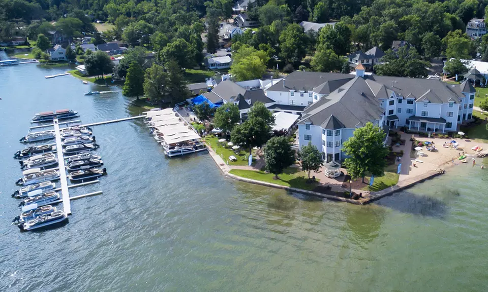 1-Night Stay for Two or Four at Oakwood Resort in Syracuse, IN. Combine Up to 3 Nights. - Primary Image
