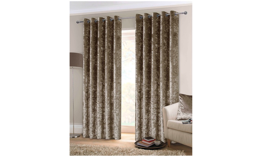 Image 2: Crushed Velvet-Lined Curtains