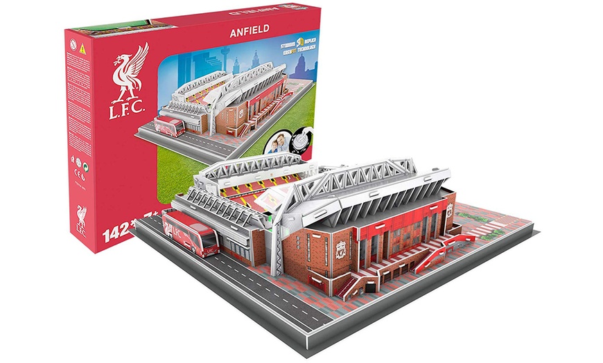 Image 2: 3D Football Stadium Puzzles