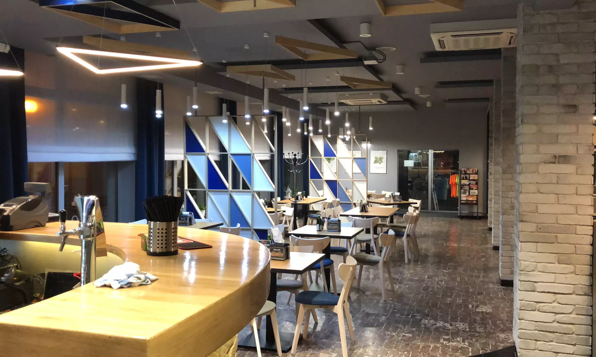 Kapsalon: 1 lub 2 sztuki w wersji maxi albo maxi XL